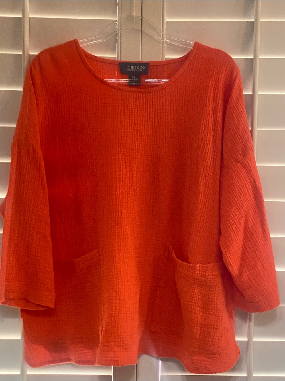 Jones New York Bright Orange Pocket Tunic Top size 1x Gauze Like new